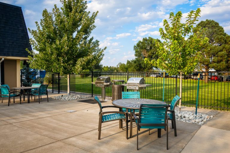 Chateau Apartments Cornerstone Apartments